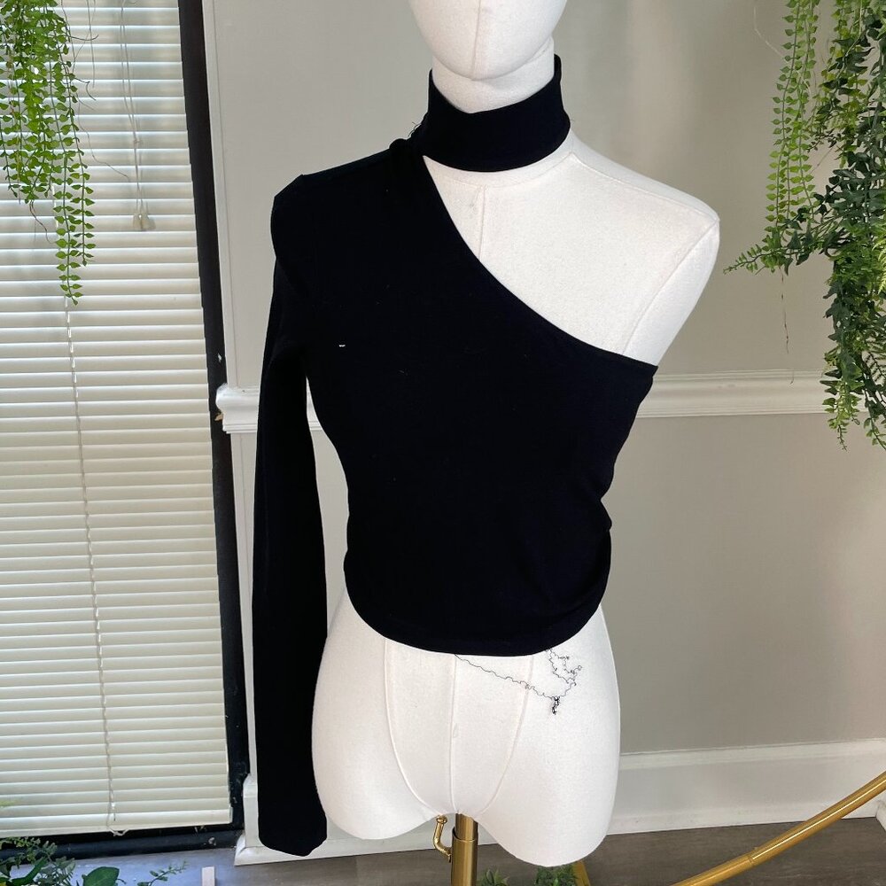 COTTON CITIZEN | The Brisbane Cutout Turtleneck Top